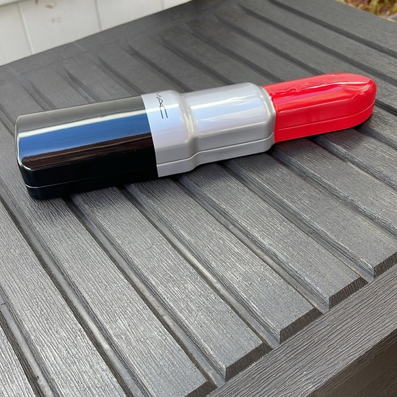 MAC Cosmetic - Red Lipstick Tin - Limited Edition - Picture 5 of 16